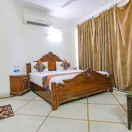 Fabhotel Singh Suite Gurgaon Eksteriør bilde