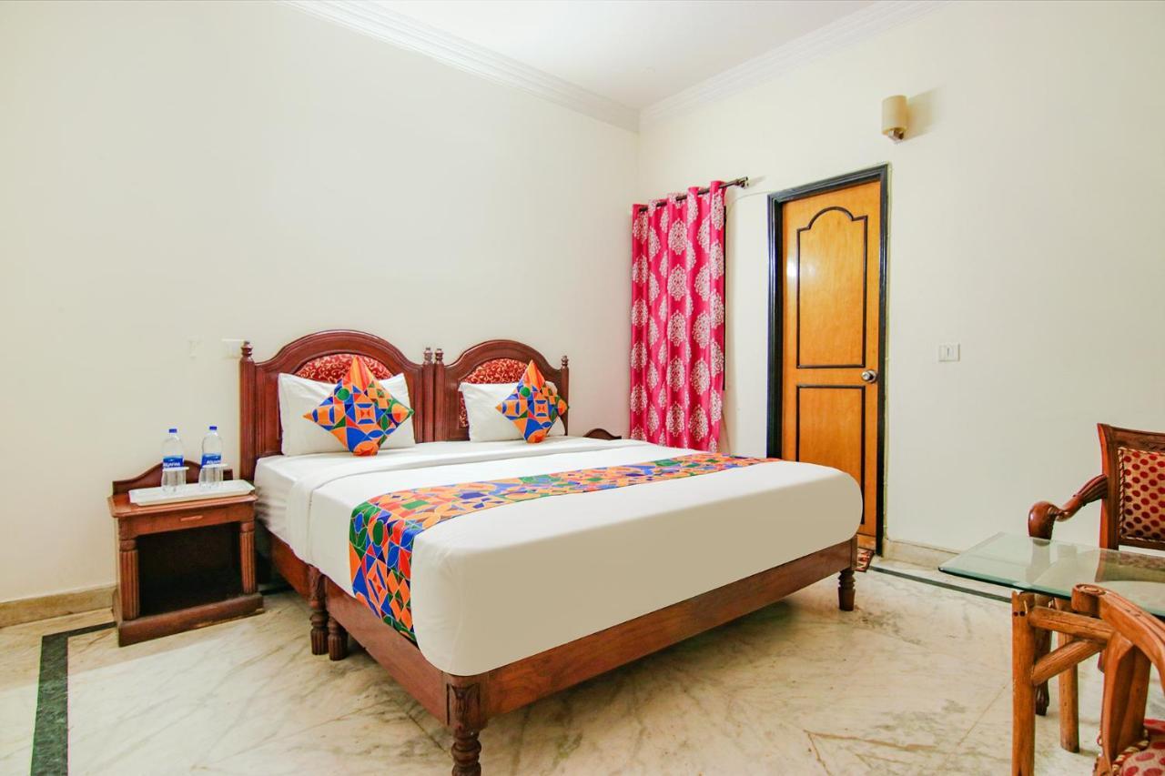 Fabhotel Singh Suite Gurgaon Eksteriør bilde