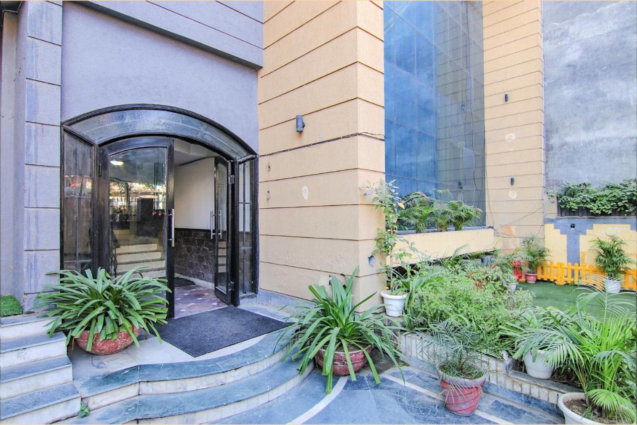 Fabhotel Singh Suite Gurgaon Eksteriør bilde